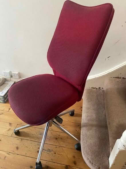 Photo of free Red office chair — good condition (Acton W3)