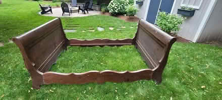 Photo of free Wood sleigh bed- double (Central Naperville)