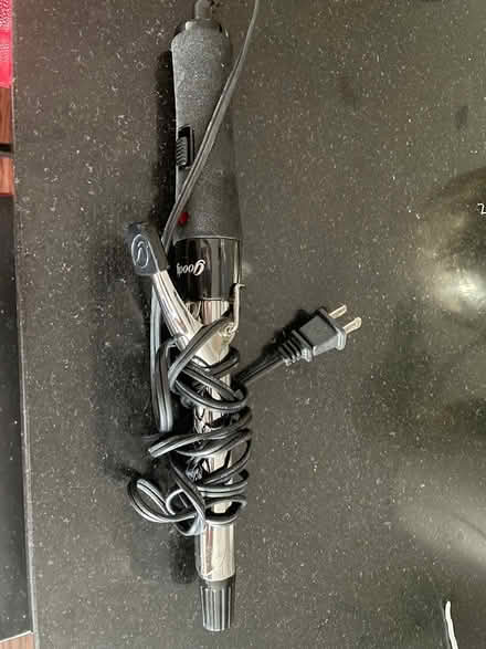 Photo of free Curling iron (U street) #1