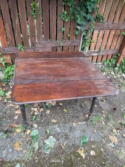 Photo of free table with foldable sides (N8 near fire station)