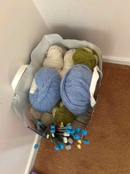 Photo of free Large bag wool & knitting needles (Mansfield nottinghamshire)