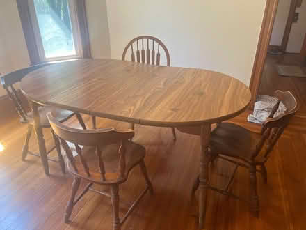 Photo of free Dining room table and four chairs (Somerville/Ball Square)
