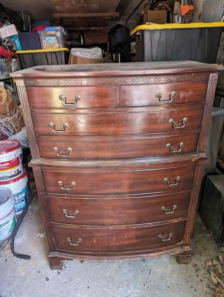 Photo of free 6 Drawer Dresser (North East Bronx) #1