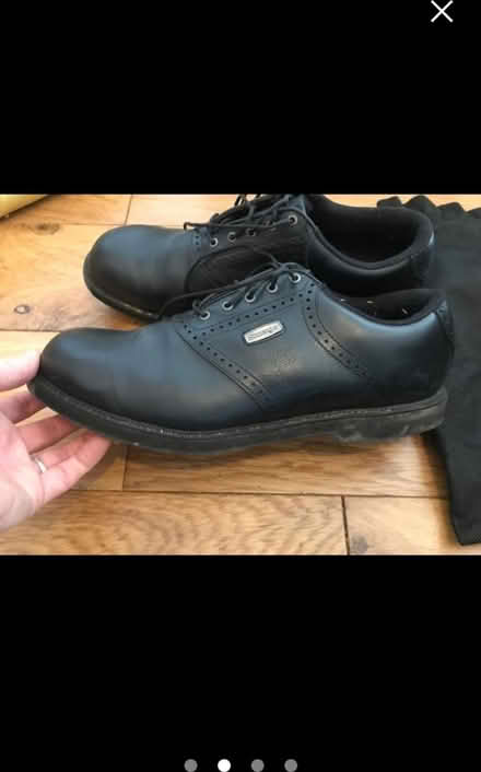 Photo of free Golfing Shoes 🏌️‍♂️ (Cheshunt EN8)
