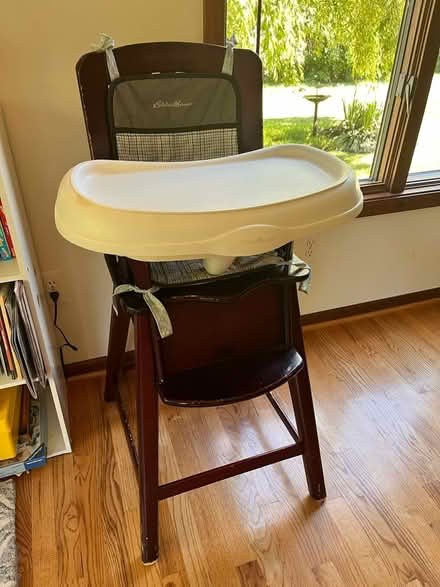 Photo of free High chair (Haggerty and 7 mile)