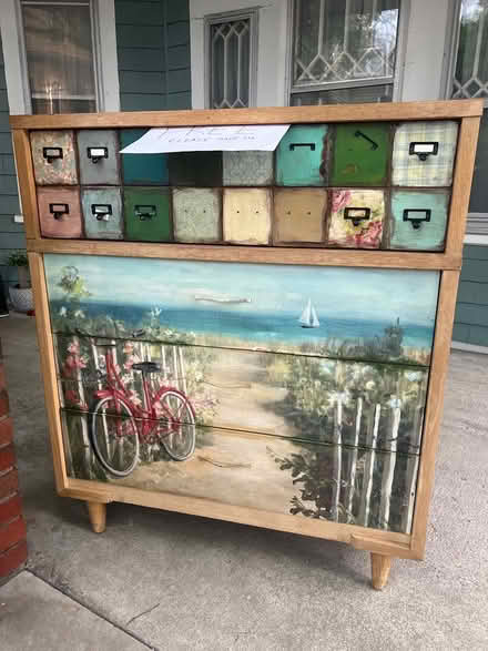 Photo of free Hand painted dresser (Somerville/Ball Square)