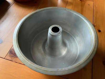 Photo of free Bundt cake pan 8” (Queensway Terrace South)