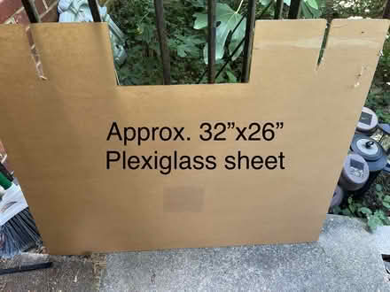 Photo of free Clear Plexiglass sheet (20910)