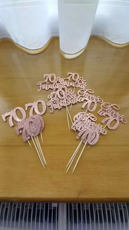 Photo of free 70th Party banner and cake toppers (Leighton Buzzard LU7)