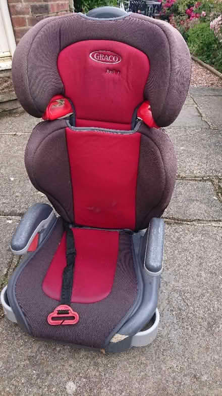 Photo of free Graco universal car booster seat (CT21)