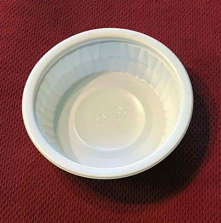 Photo of free Plastic Bowls (Jefferson Avenue Downers Grove) #1