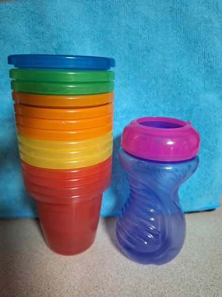 Photo of free Sippy cups (Hurontario and South Service)