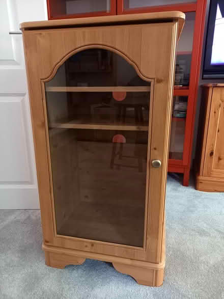 Photo of free Small display cabinet (Chesham HP5) #1