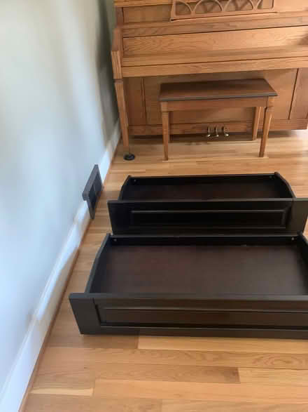 Photo of free Queen size bed frame with drawers (Laurelhurst, Seattle)