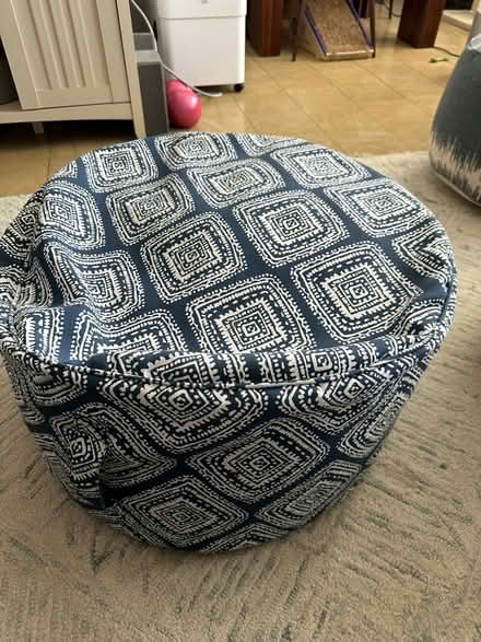 Photo of free Pouf that Needs a Bit More Oomph (Central Harlem)