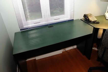 Photo of free Office Furniture Set with Chair (pointe-claire)