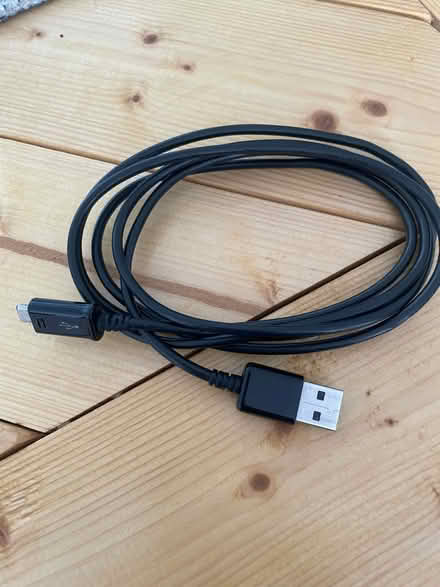 Photo of free USB-micro / USB - (long cable) (BH2 6LT) #1