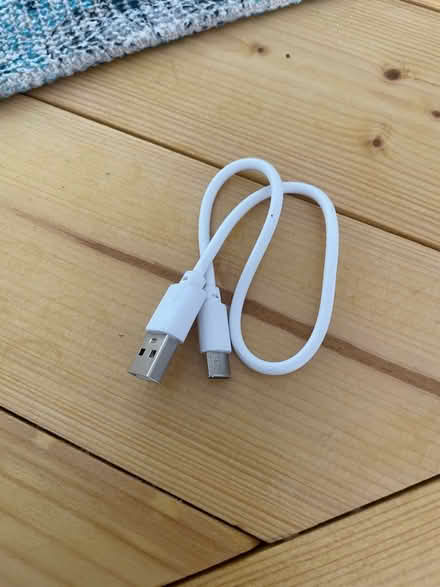 Photo of free USB-C / USB - (short cable) (BH2 6LT) #1