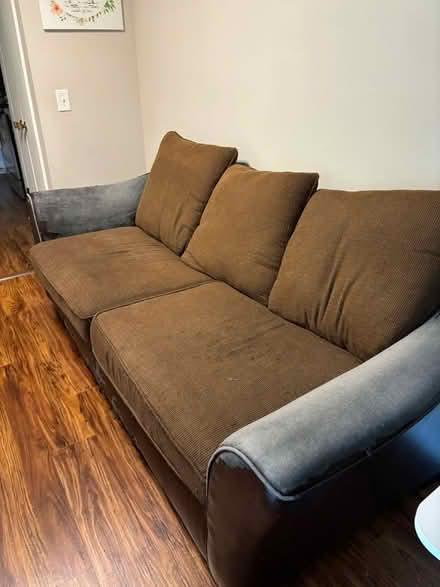 Photo of free Brown couch (Upper Arlington)