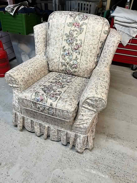 Photo of free Armchair (CH43)