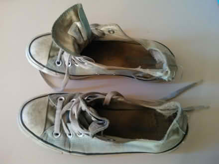 Photo of Converse trainers in well worn condition (Jericho OX2) #2