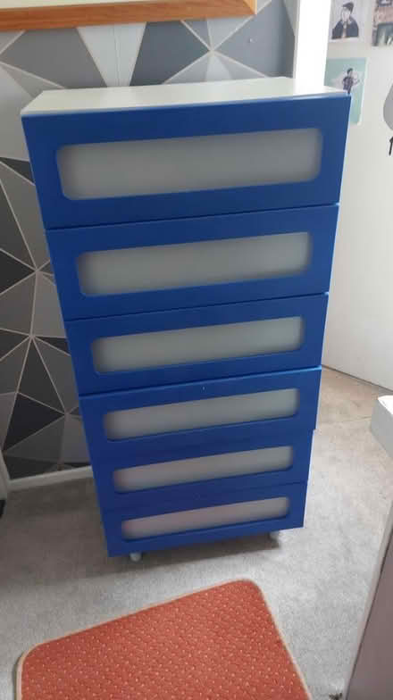 Photo of free Chest of drawers (Knighton)