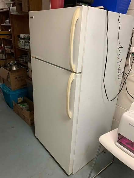 Photo of free Refrigerator (Port Orchard)