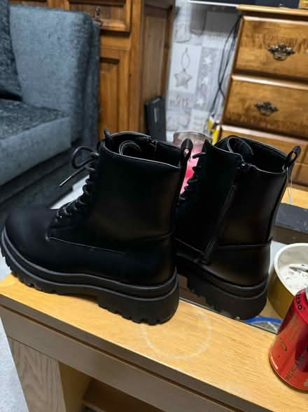 Photo of free a pair of boots (Bedford)