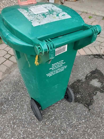 Photo of free Ottawa Green Bin - Minor Damage (Mooney's Bay)