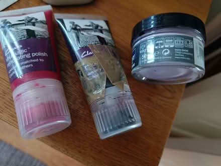 Photo of free shoe polish (Gleneagles area, Wboro NN8) #1