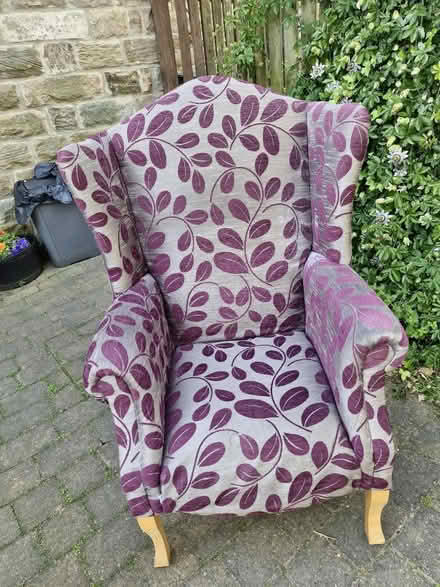 Photo of free Occasional arm chair (Carlton WF3)