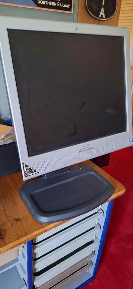 Photo of free HP 1730flat screen monitor (Longden Common SY5) #2