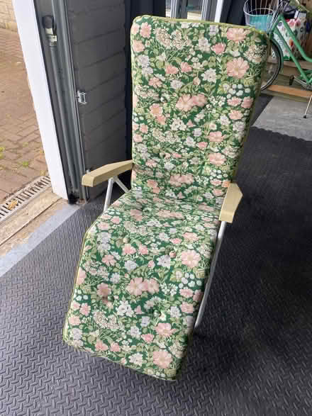 Photo of free Sun lounger (Falkirk FK1)