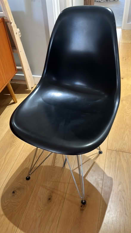 Photo of free Eames DSR Eiffel chair x6 (Putney SW15)