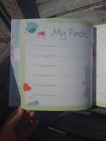 Photo of free Baby Record Book (LA1 Vale) #2