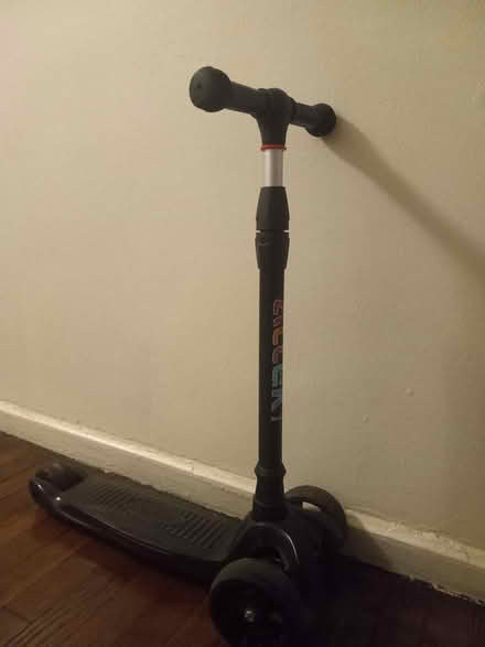 Photo of free Scooter (Ditmars Park Brooklyn) #1