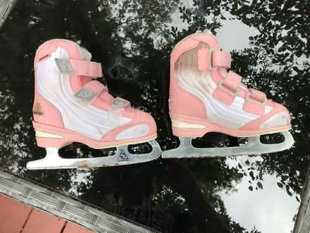 Photo of free Pink Ice Skates, Toddler Size 11 (Near East/Union & Marquette) #3