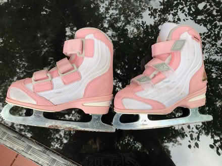 Photo of free Pink Ice Skates, Toddler Size 11 (Near East/Union & Marquette) #2