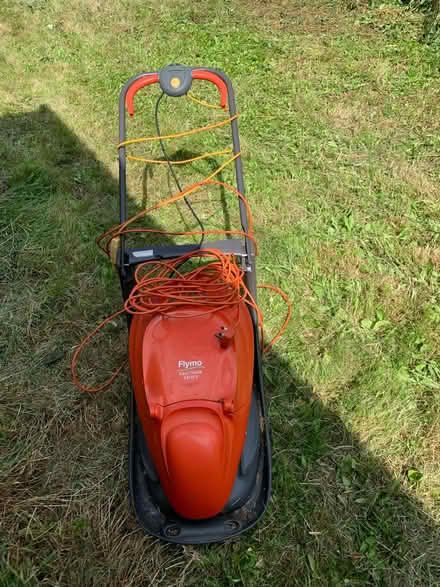 Photo of free Electric lawn mower (Cumnor OX2) #1