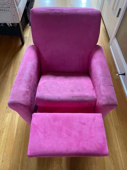 Photo of free Reclining child arm chair (Dacula)