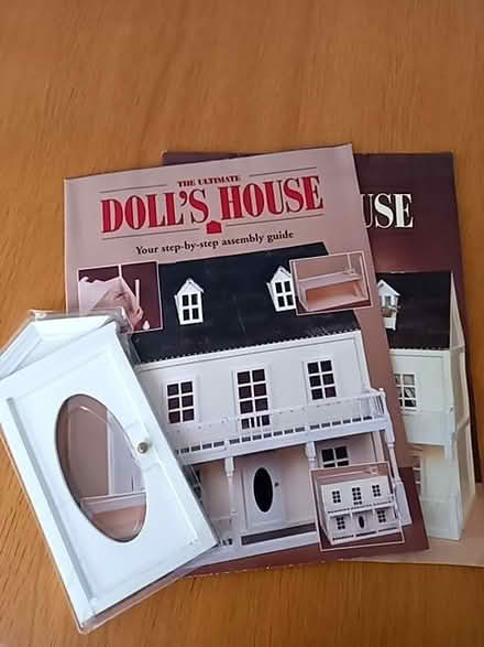 Photo of free Dolls house guide + door ! (Panshanger AL7) #1