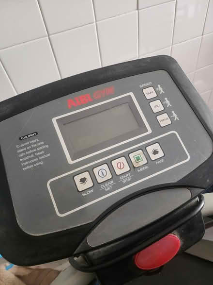 Photo of free AIBA Treadmill (Ang mo kio) #1