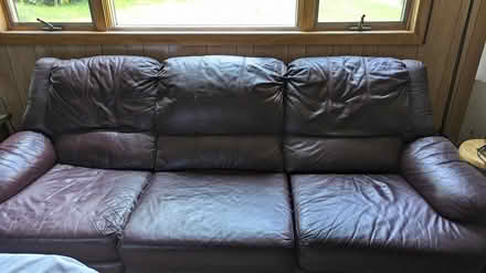 Photo of free couch (Leverett) #1