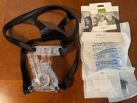 Photo of free Philips CPAP Mask with Headgear (Near De Anza College)