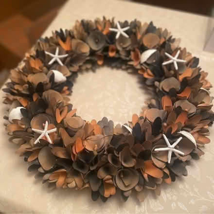 Photo of free Door Wreath (Norbeck and Layhill Roads) #1