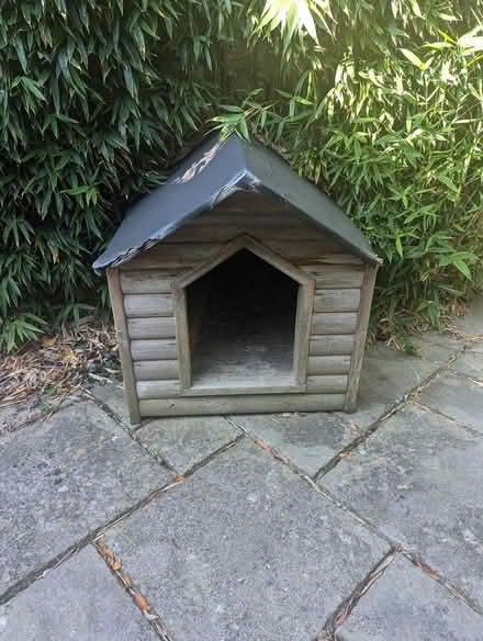 Photo of free Kennel (Dundrum)