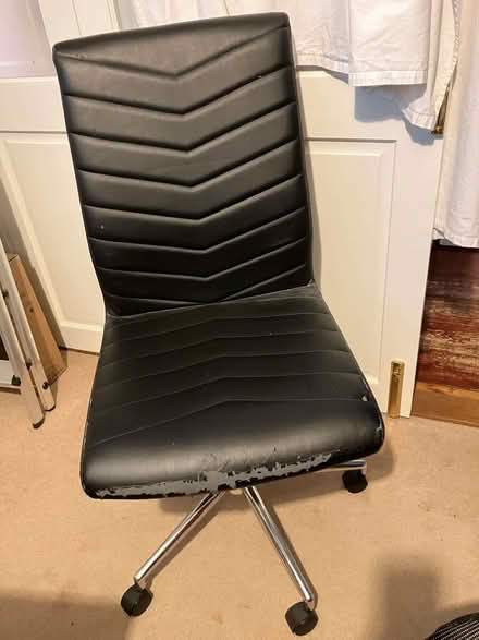 Photo of free black office chair (Cannon Court CB4) #1