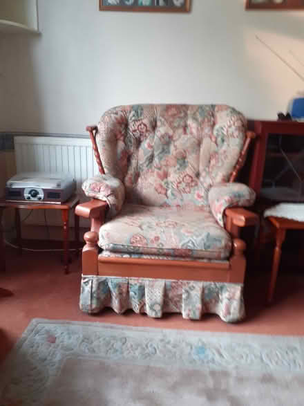 Photo of free Sofa and two matching arm chairs (Matlock DE4) #2