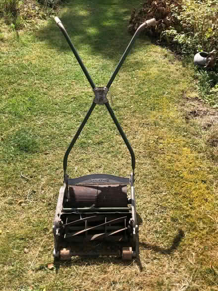 Photo of free 1970s lawnmower (King's Hedges Ward CB4) #1