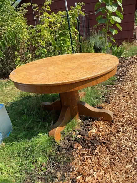 Photo of free old Oak table (North Portland)